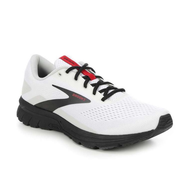 Brooks Other - Brooks NWOT MEN'S SIGNAL 3 RUNNING SHOES SIZE 11.5 white